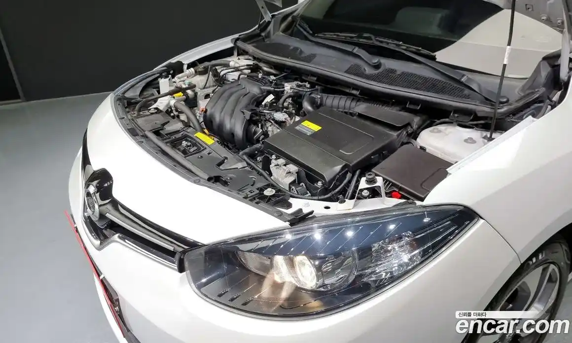 Renault SM3 2019 1.6 Автомат в Москве № 148053, фото 14