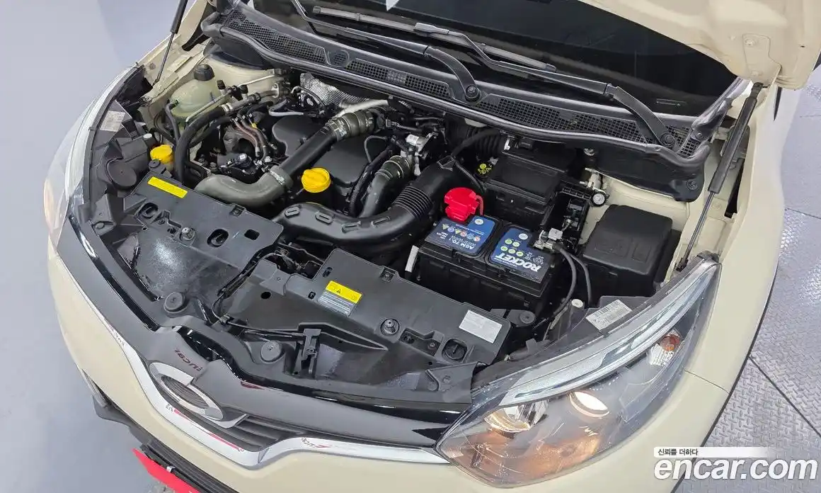 Renault QM3 2017 1.5 Автомат в Москве № 148143, фото 12