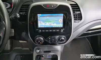 Renault QM3 2017 1.5 Автомат в Москве № 148143, миниатюра 4
