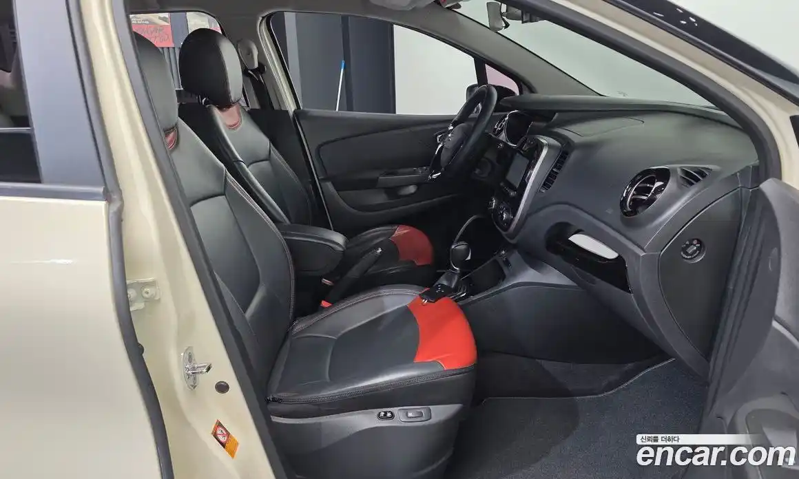 Renault QM3 2017 1.5 Автомат в Москве № 148143, фото 5