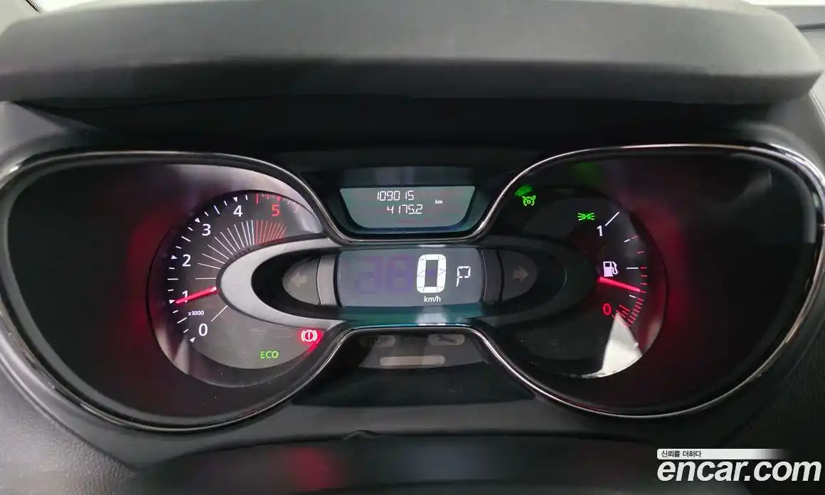 Renault QM3 2017 1.5 Автомат в Москве № 148143, фото 9