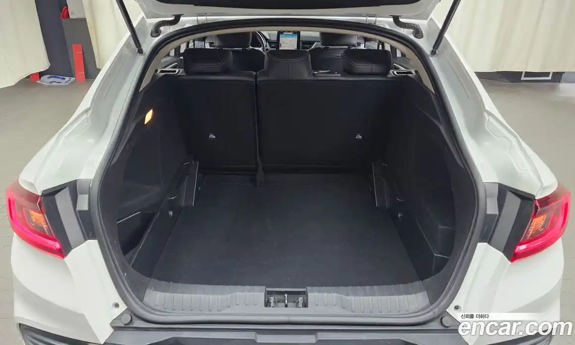 Renault XM3 2023 1.6 Автомат в Москве № 148511, фото 13