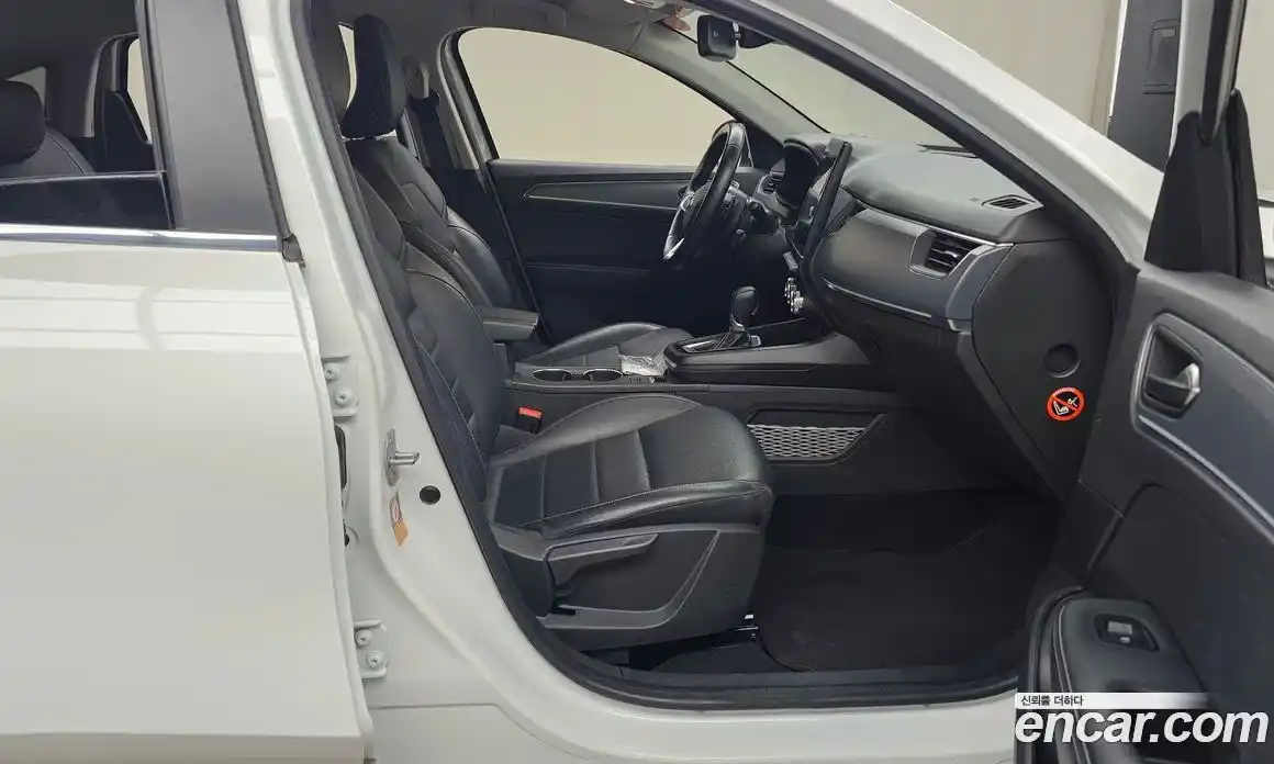 Renault XM3 2023 1.6 Автомат в Москве № 148511, фото 18