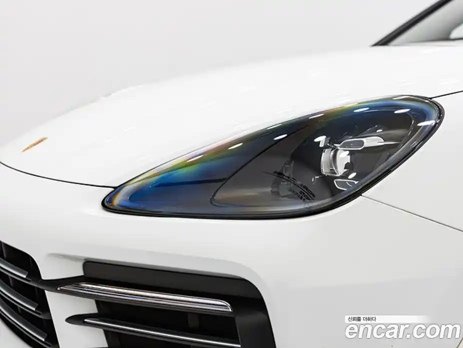 Porsche Cayenne 2023 3.0 Автомат в Москве № 151903, фото 11