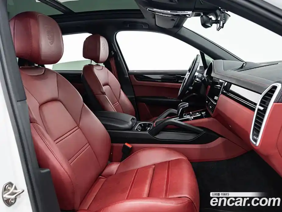 Porsche Cayenne 2023 3.0 Автомат в Москве № 151903, фото 14