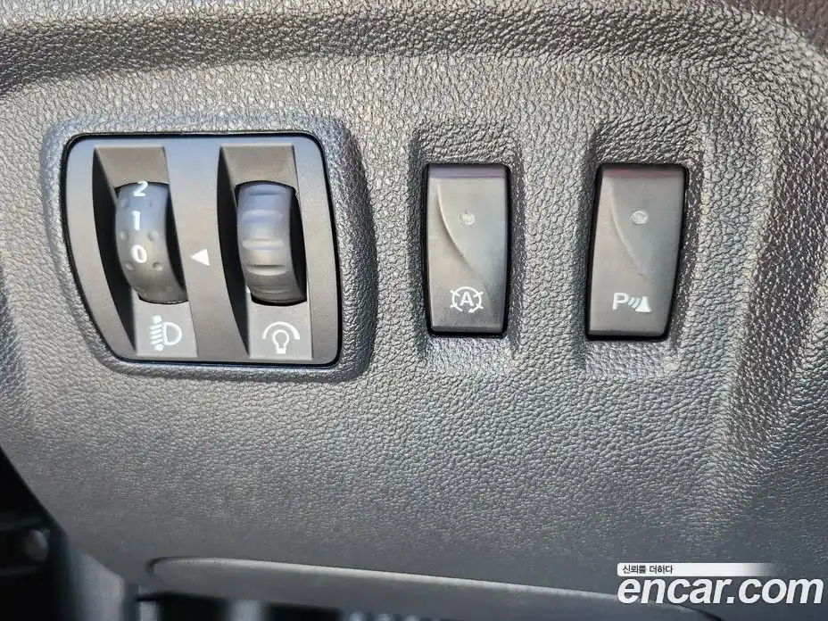 Renault QM3 2017 1.5 Автомат в Москве № 152411, фото 11