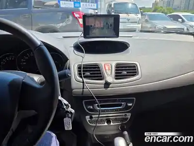 Renault SM3 2011 1.6 Автомат в Москве № 152780, миниатюра 11