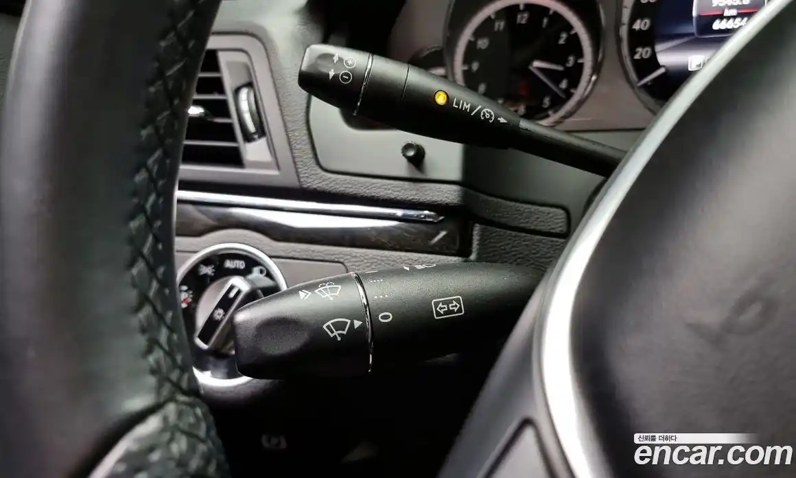 Mercedes-Benz E-Class 2013 3.5 Автомат в Москве № 160725, фото 18