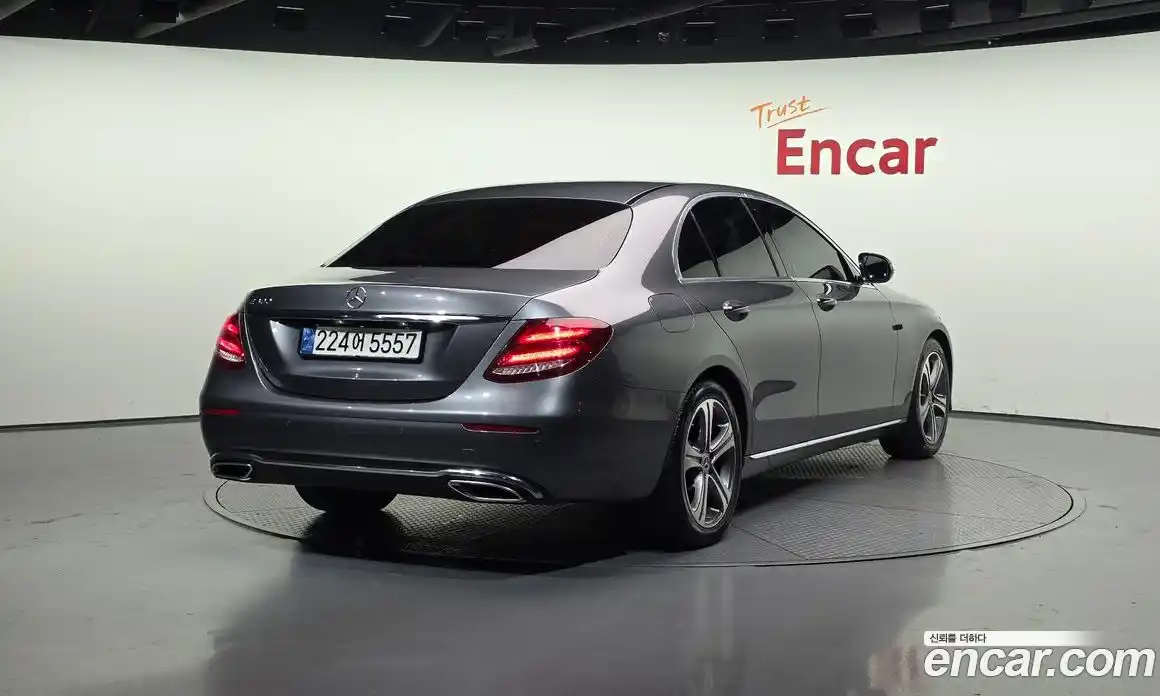 Mercedes-Benz E-Class 2019 2.0 Автомат в Москве № 160874, фото 15