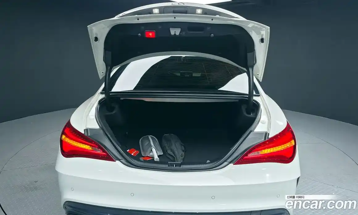 Mercedes-Benz CLA-Class 2018 2.0 Автомат в Москве № 161898, фото 20