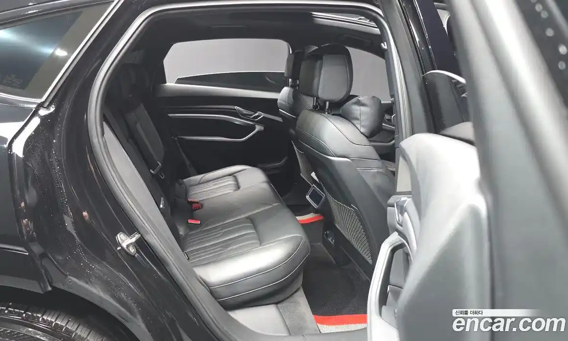 Audi e-tron 2022 0.2 Автомат в Москве № 163326, фото 4