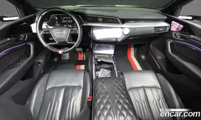 Audi e-tron 2022 0.2 Автомат в Москве № 163326, миниатюра 7