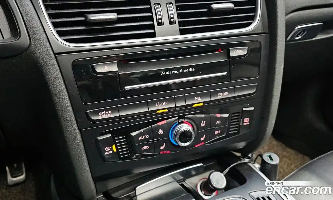 Audi A4 2013 2.0 Автомат в Москве № 163885, фото 6