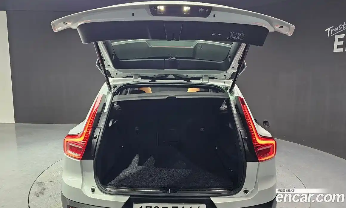 Volvo XC40 2020 2.0 Автомат в Москве № 164243, фото 10