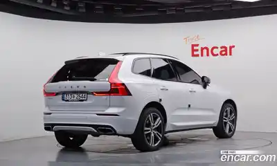 Volvo XC60 2021 2.0 Автомат в Москве № 164363, миниатюра 2