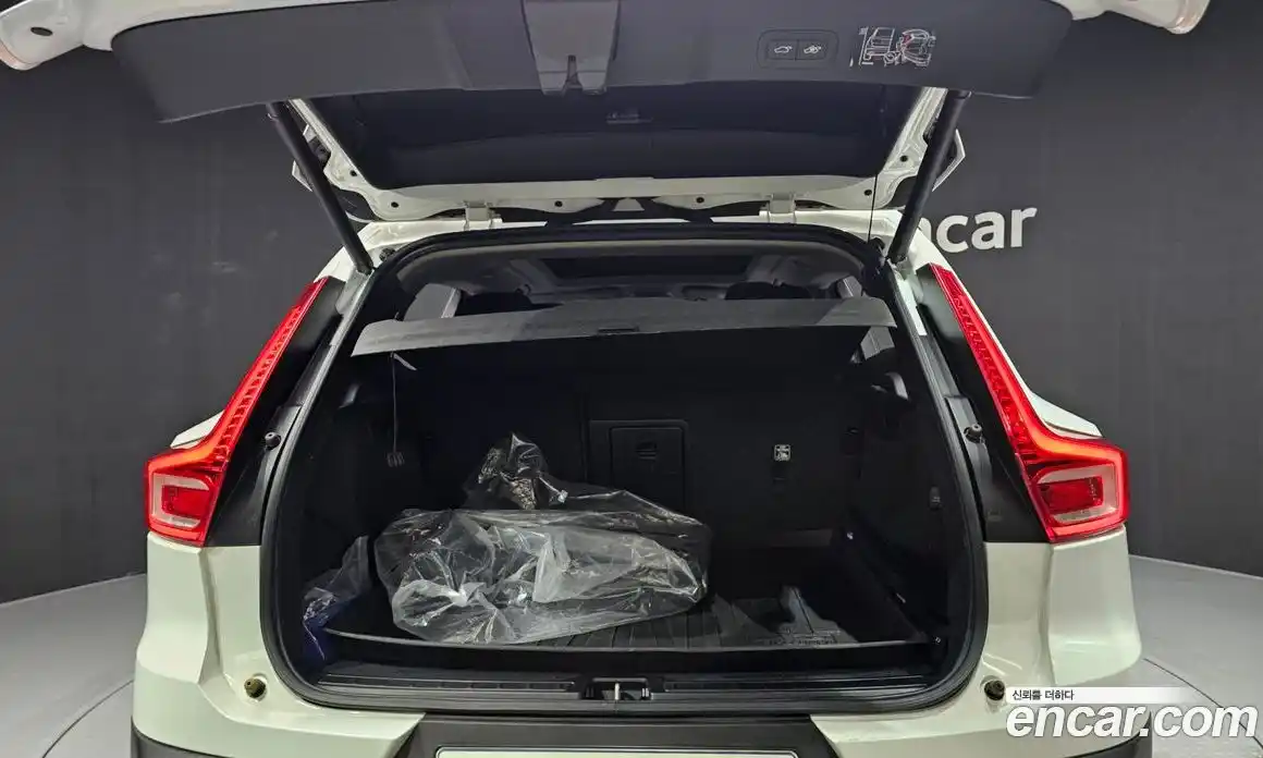 Volvo XC40 2019 2.0 Автомат в Москве № 164501, фото 1