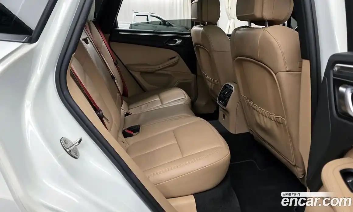 Porsche Macan 2021 2.0 Автомат в Москве № 165091, фото 19