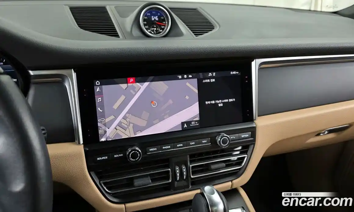 Porsche Macan 2021 2.0 Автомат в Москве № 165091, фото 8