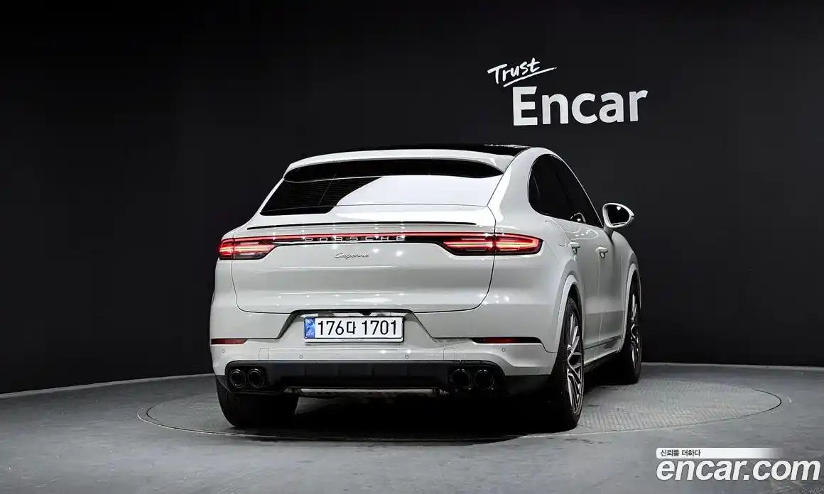 Porsche Cayenne 2023 3.0 Автомат в Москве № 165269, фото 17