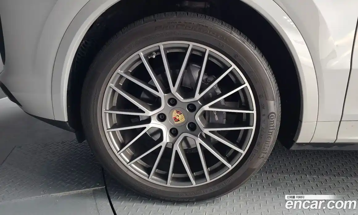 Porsche Cayenne 2023 3.0 Автомат в Москве № 165269, фото 18