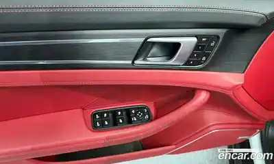 Porsche Panamera, 2023