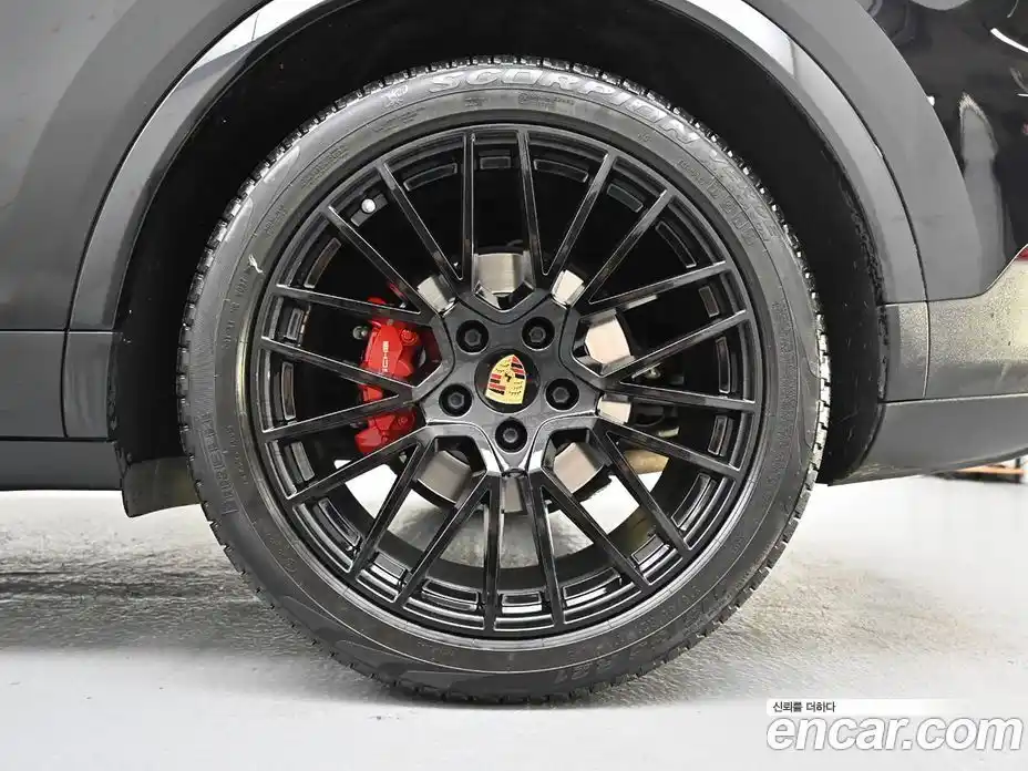 Porsche Cayenne 2022 3.0 Автомат в Москве № 165828, фото 5