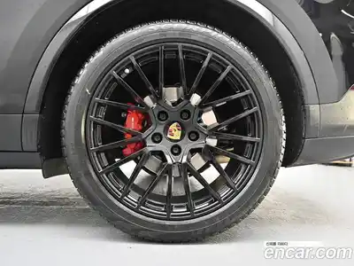 Porsche Cayenne 2022 3.0 Автомат в Москве № 165828, миниатюра 5