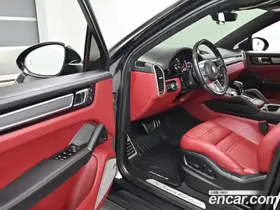 Porsche Cayenne 2022 3.0 Автомат в Москве № 165828, миниатюра 9