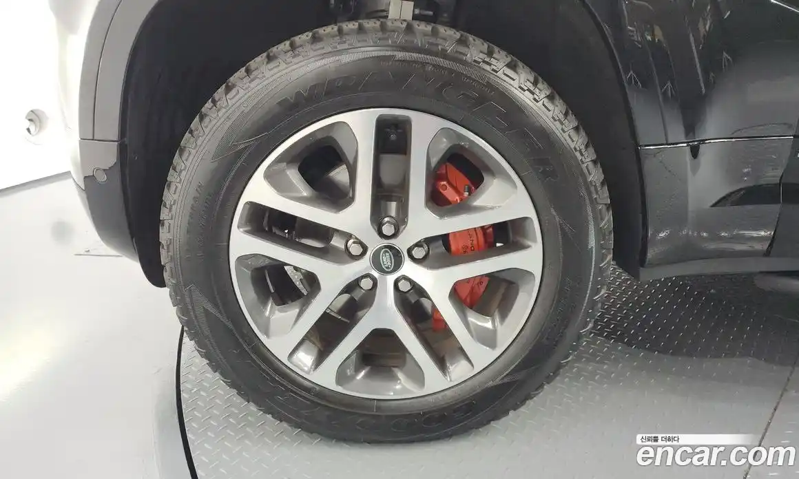 Land Rover Defender 2024 3.0 Автомат в Москве № 165955, фото 13