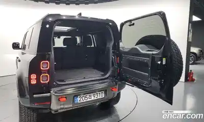 Land Rover Defender 2024 3.0 Автомат в Москве № 165955, миниатюра 5