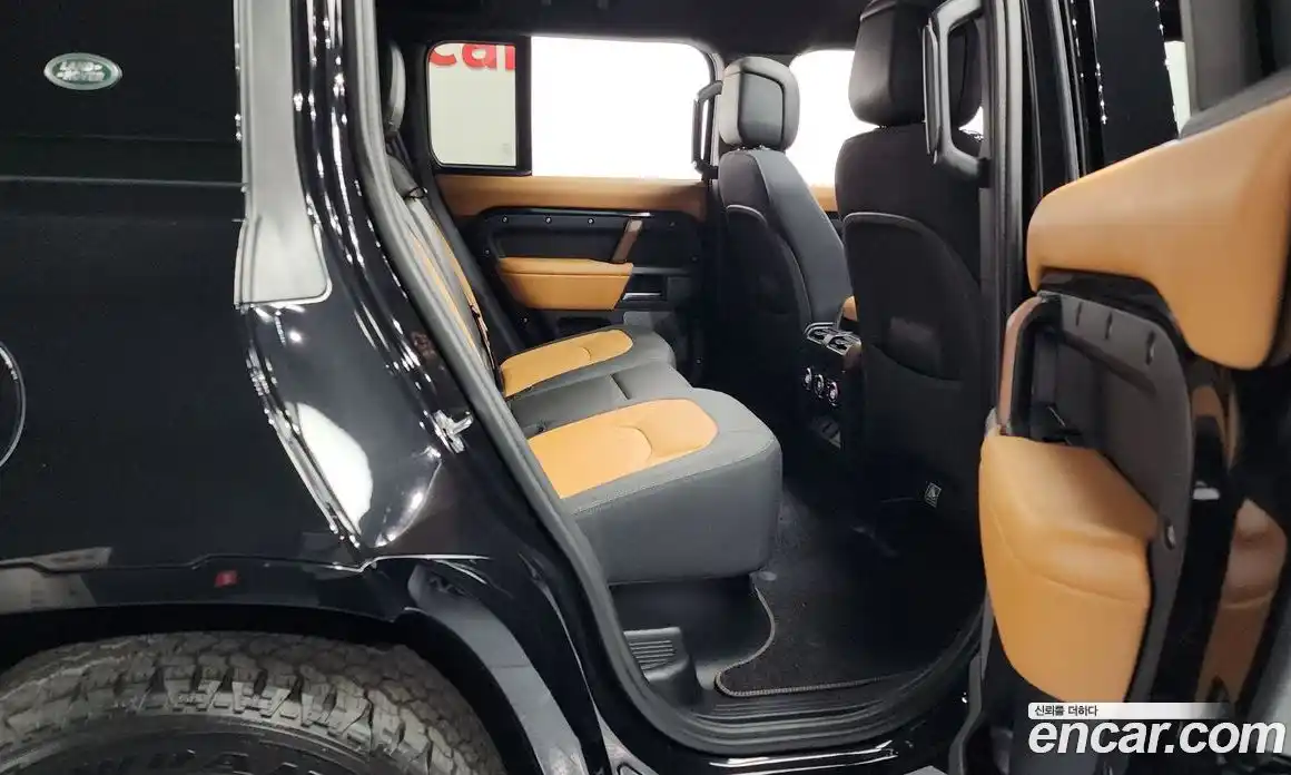 Land Rover Defender 2024 3.0 Автомат в Москве № 165955, фото 9