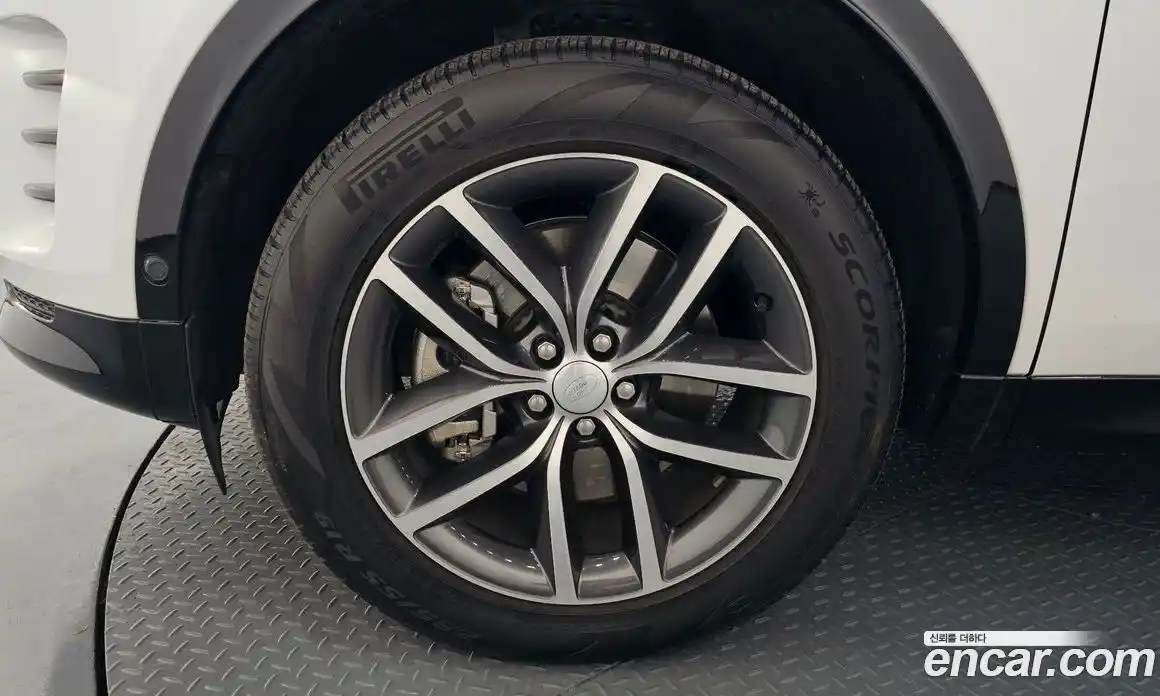 Land Rover Discovery Sport 2024 2.0 Автомат в Москве № 165964, фото 5