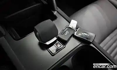 Land Rover Discovery Sport 2024 2.0 Автомат в Москве № 165964, миниатюра 9