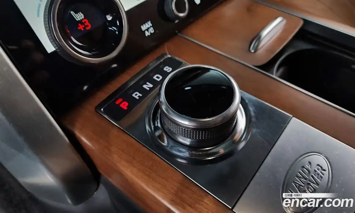 Land Rover Range-Rover 2018 4.4 Автомат в Москве № 166347, фото 5