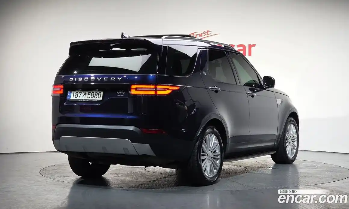 Land Rover Discovery 2018 3.0 Автомат в Москве № 166445, фото 19