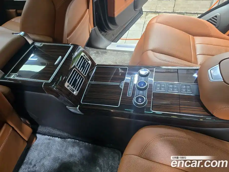 Land Rover Range-Rover 2017 5.0 Автомат в Москве № 166844, фото 14