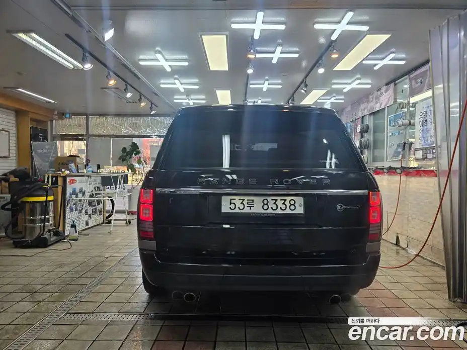 Land Rover Range-Rover 2017 5.0 Автомат в Москве № 166844, фото 3