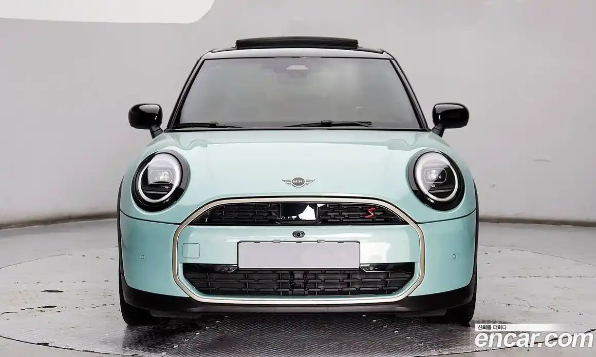 Mini Cooper 2025 2.0 Автомат в Москве № 167409, фото 3