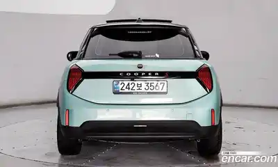 Mini Cooper 2025 2.0 Автомат в Москве № 167409, миниатюра 4