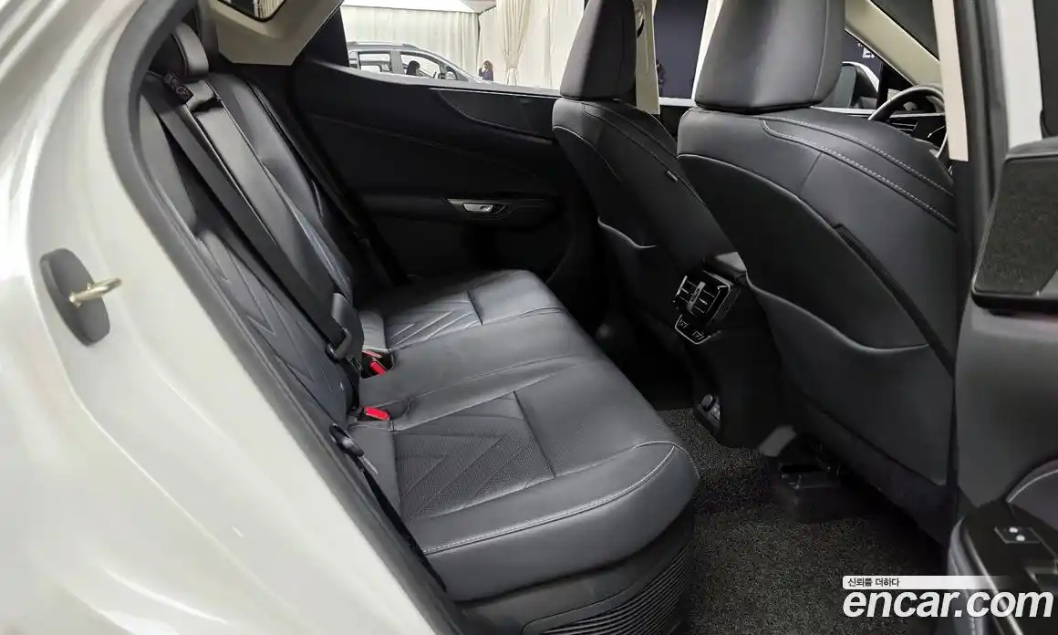 Lexus NX 2025 2.5 Автомат в Москве № 167958, фото 13