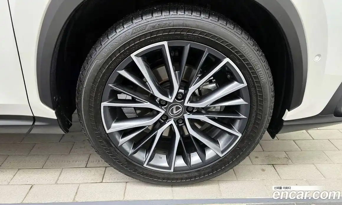 Lexus NX 2025 2.5 Автомат в Москве № 167958, фото 14