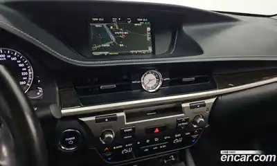 Lexus ES 2018 2.5 Автомат в Москве № 168247, миниатюра 4