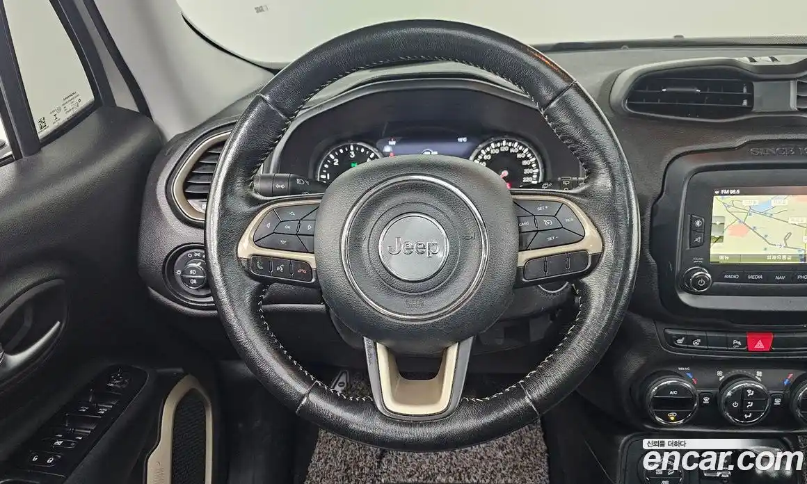 Jeep Renegade 2017 2.0 Автомат в Москве № 169765, фото 16