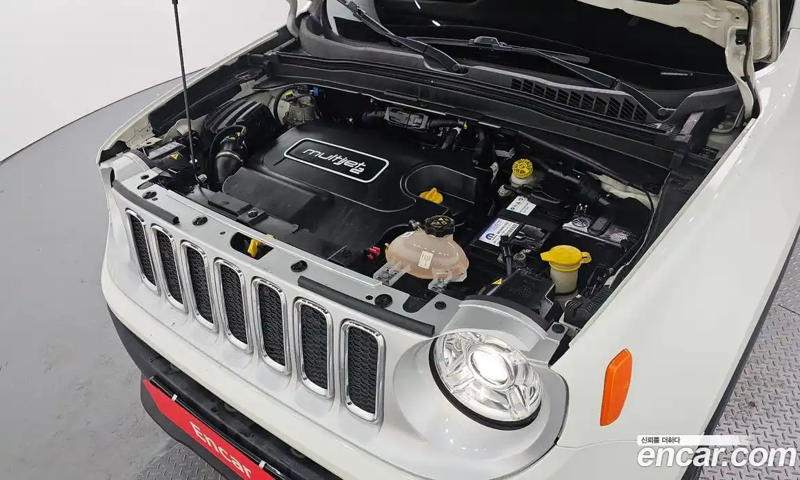 Jeep Renegade 2017 2.0 Автомат в Москве № 169765, фото 4