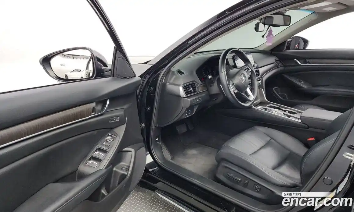 Honda Accord 2018 2.0 Автомат в Москве № 170645, фото 19