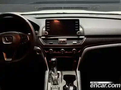 Honda Accord 2022 1.5 Автомат в Москве № 170705, миниатюра 9