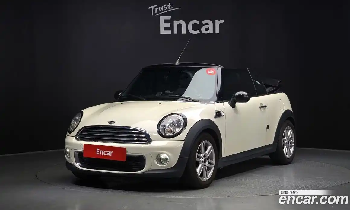 Mini Cooper Convertible 2015 1.6 Автомат в Москве № 179874, фото 8