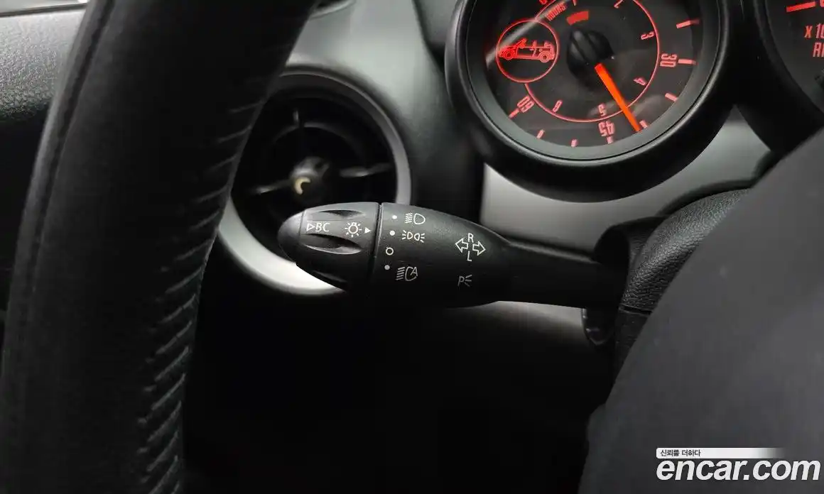 Mini Cooper Convertible 2015 1.6 Автомат в Москве № 179874, фото 10