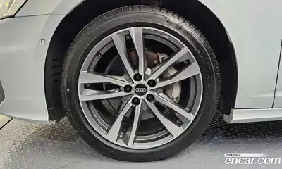 Audi A6 2022 2.0 Автомат в Москве № 189776, миниатюра 2