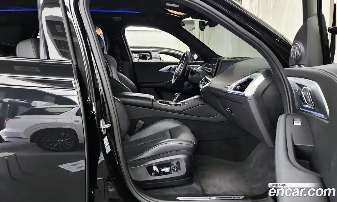 BMW XM 2023 4.4 Автомат в Москве № 191185, фото 11